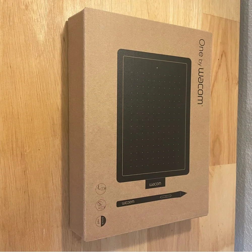 One by Wacom Digital Drawing Tablet Pen Pad - Small - Picture 3 of 10